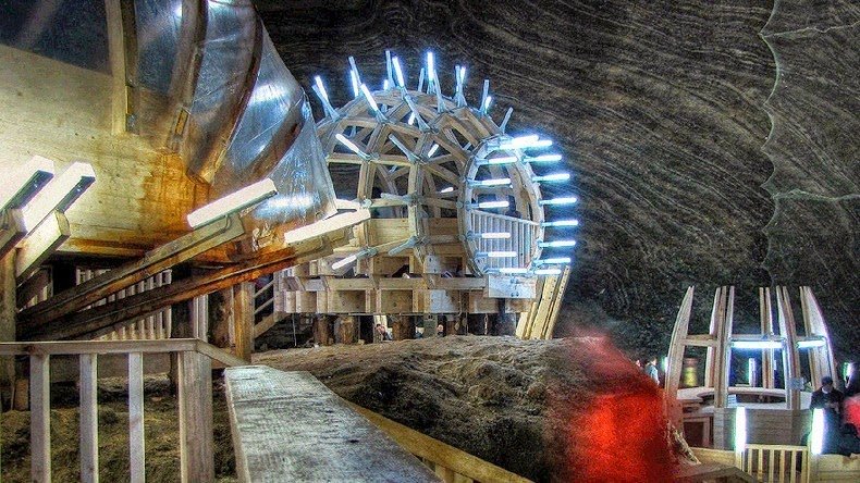 Salina Turda: podzemnyy tematicheskiy park v solyanoy shakhte v Rumynii

volume_up
